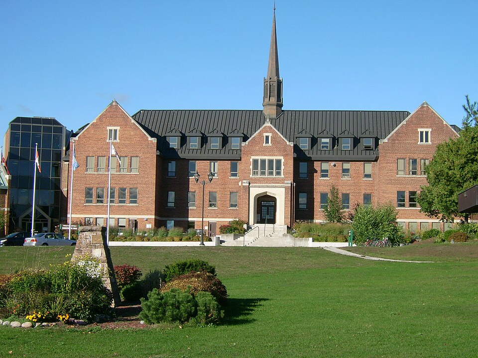 Кампус Algoma University
