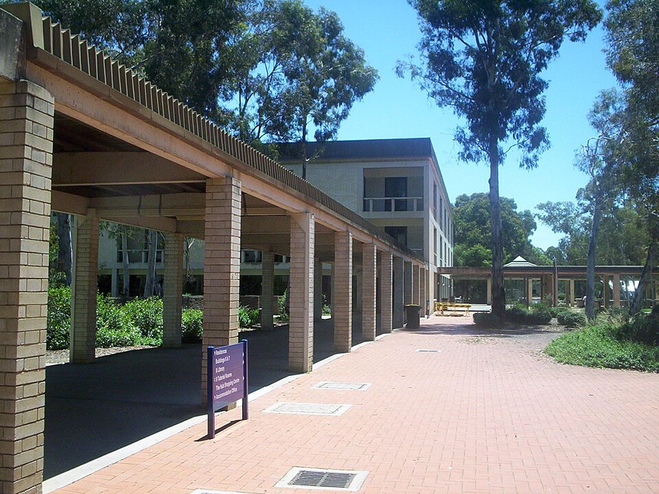 Кампус University of Canberra