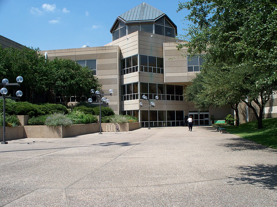 Кампус University of Texas at Dallas