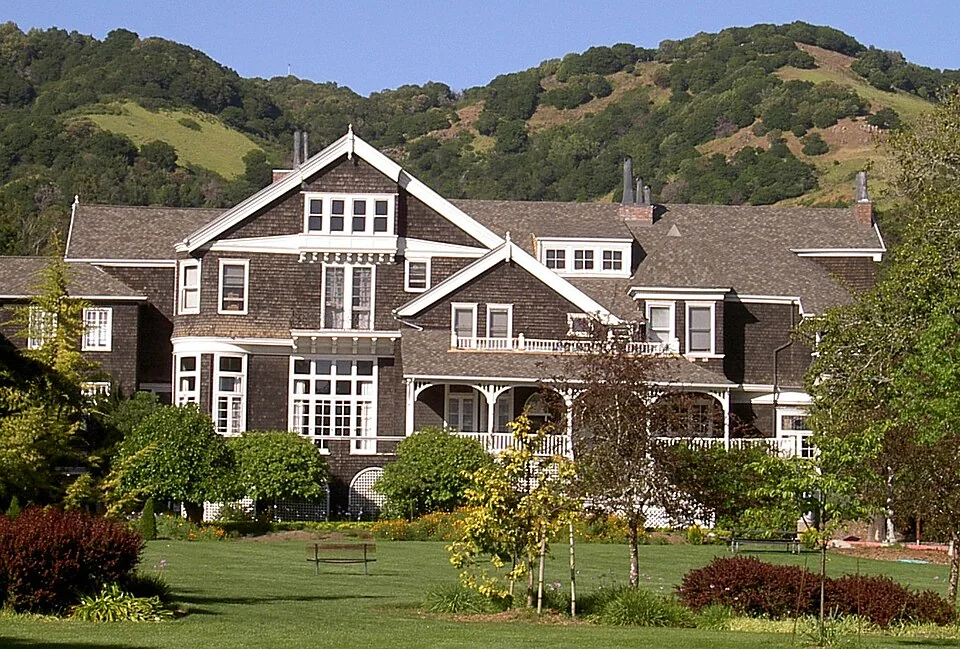 Meadowlands в Dominican University of California