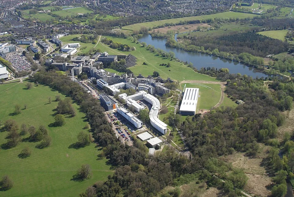 Кампус University of East Anglia и озеро UEA Broad