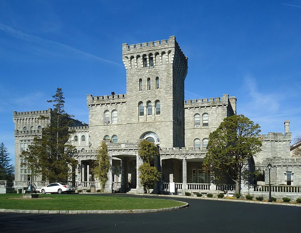 Reid Hall в Manhattanville University; фотография периода Manhattanville College