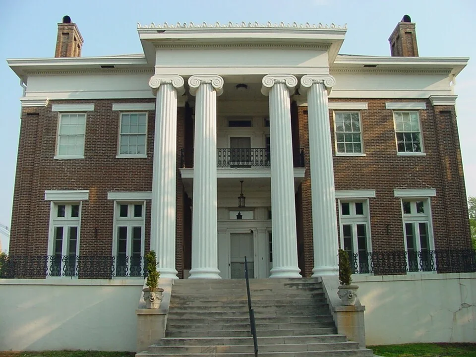 Rogers Hall в кампусе University of North Alabama, Флоренс