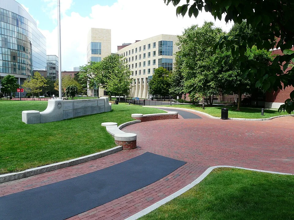 Centennial Common в кампусе Northeastern University, 2008 год